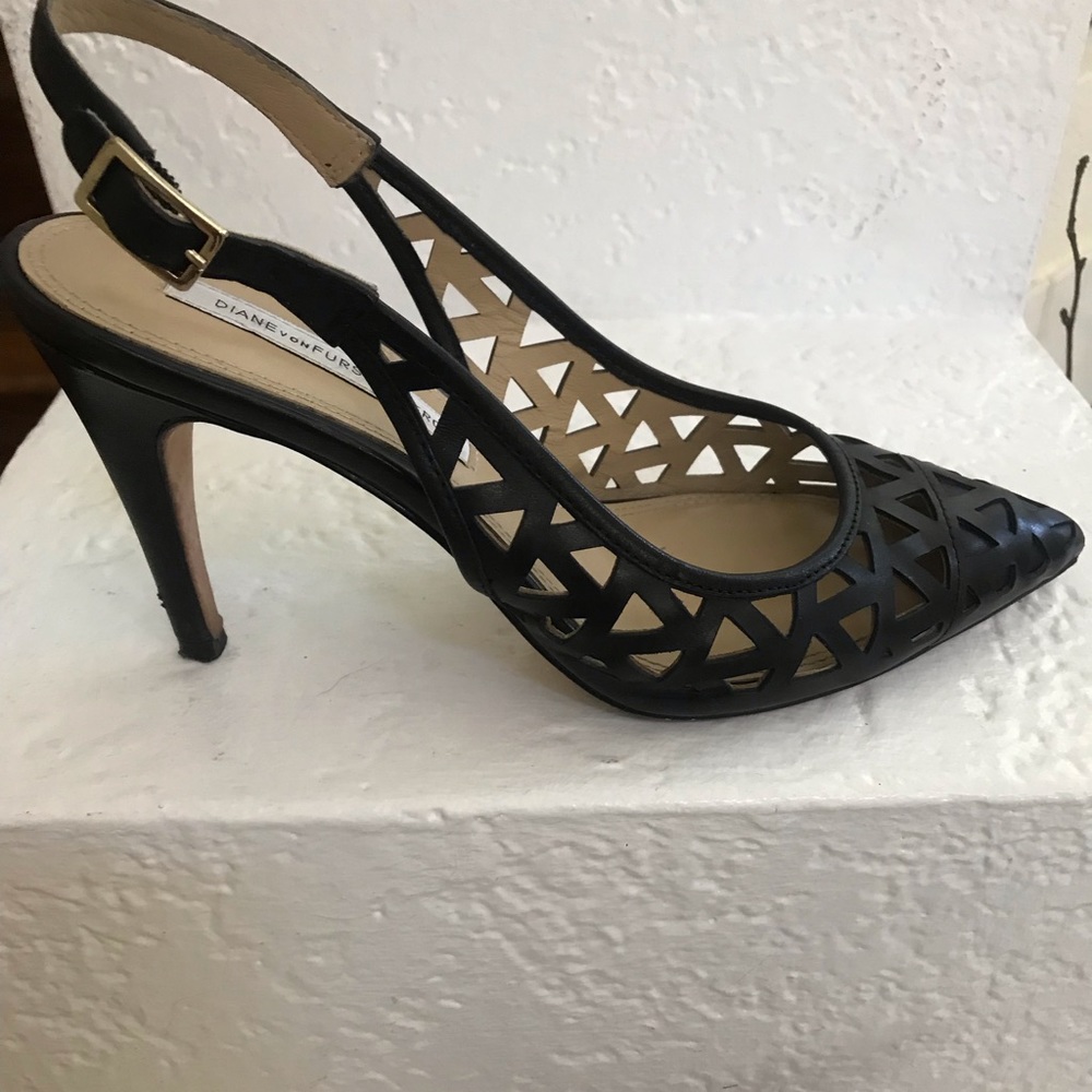 Blacks sling back sandals with 3 inches heel